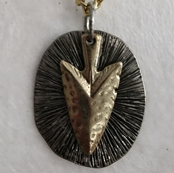 Two Tone Arrowhead Pendant Necklace - Picture 1 of 2